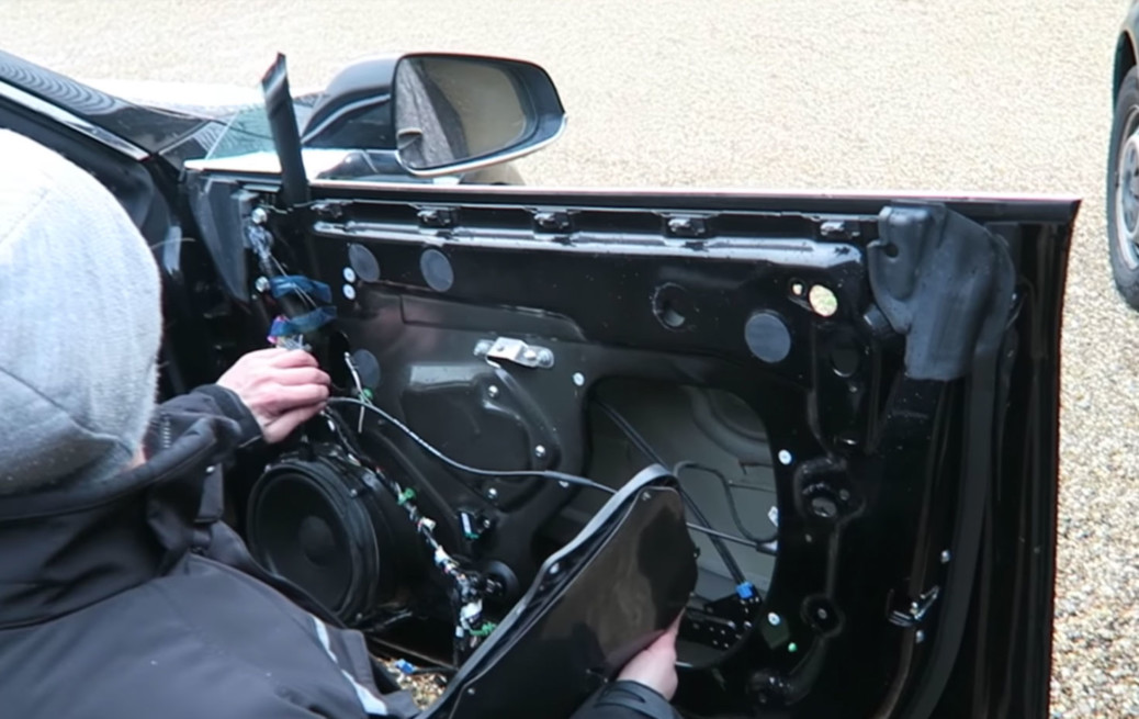 Door Handle Problems with Tesla Model S How to fix / parts / consumer